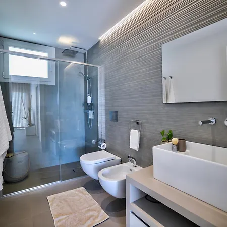 Casa Blanca Apartment *